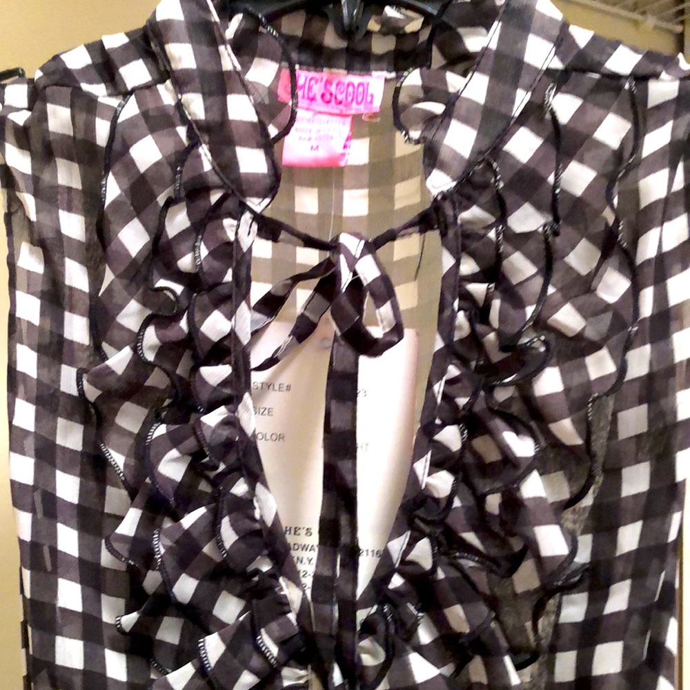 🚫Gifted Nwt She’s cool black&white gingham top ties at collar &waist junior - Picture 3 of 9